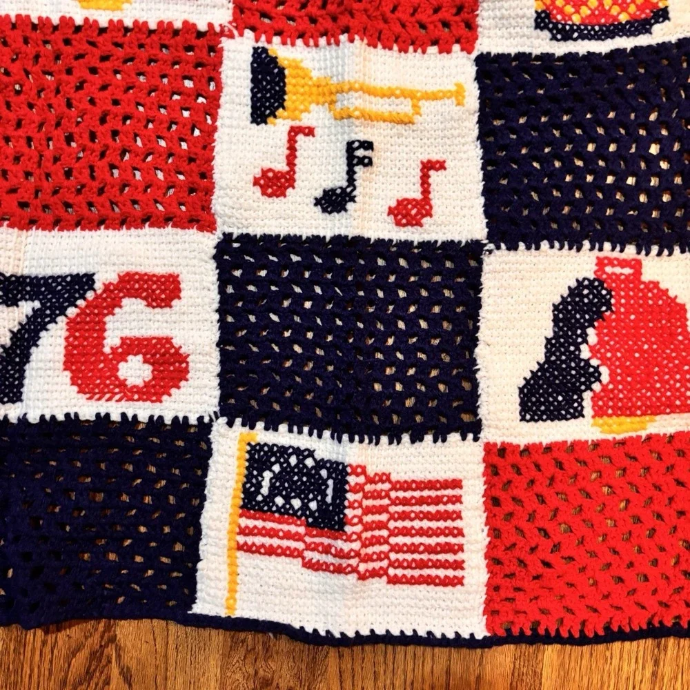 Vintage 1976 Bicentennial Crochet Afghan Patriotic Red White Blue Throw 46x48‎